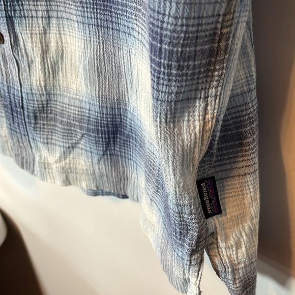 Patagonia Short Sleeve Button Down - Picture 6 of 7